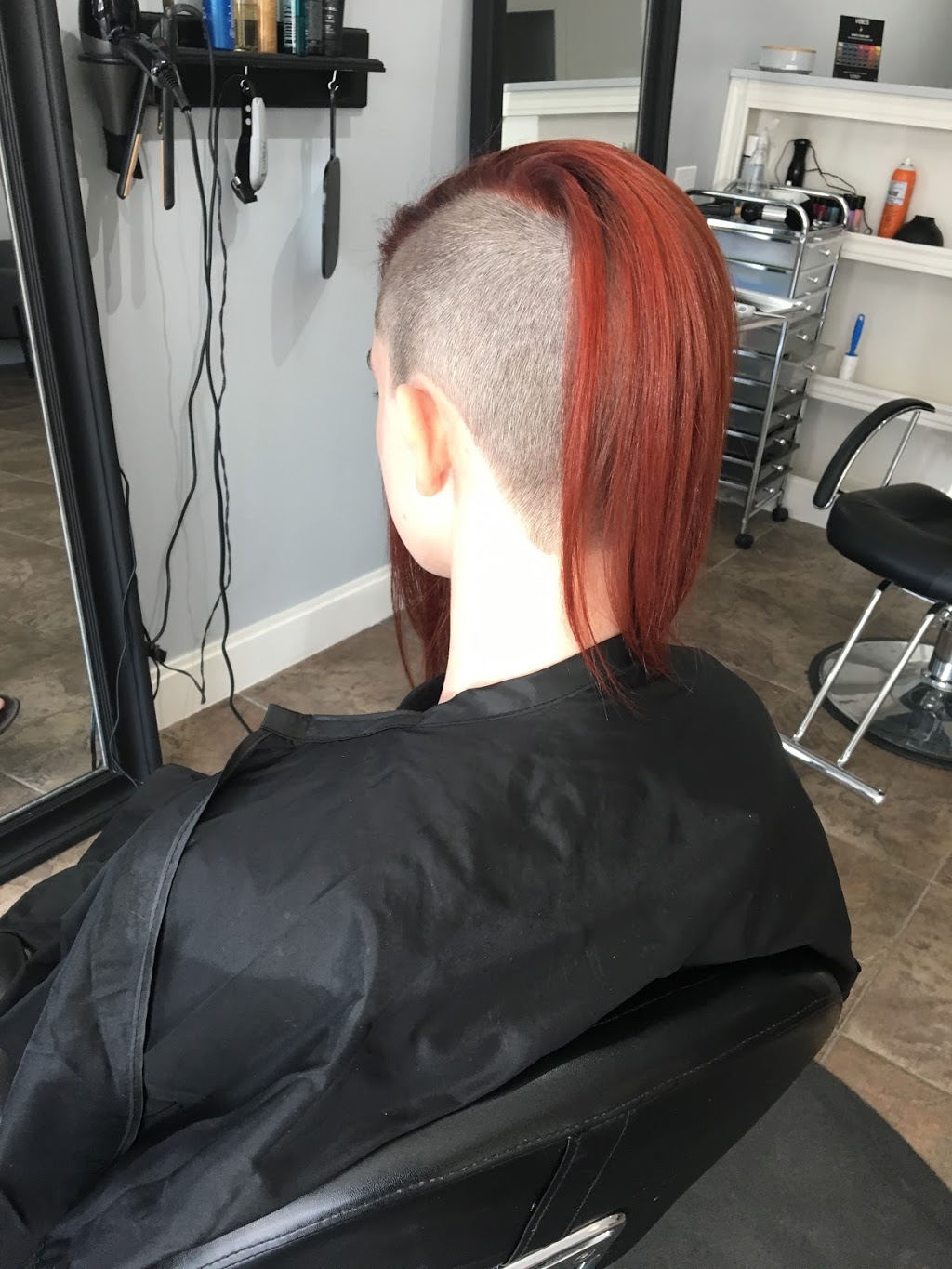 Wildroot hair Salon | 6b, Lennox St, Richmond, ON K0A 2Z0, Canada | Phone: (613) 444-8000