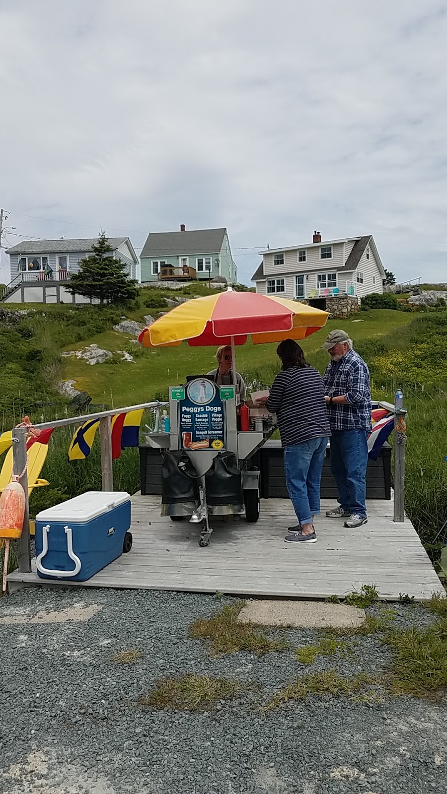 Peggys Dogs | 35-37 Lobster Ln, Peggys Cove, NS B3Z 4E8, Canada