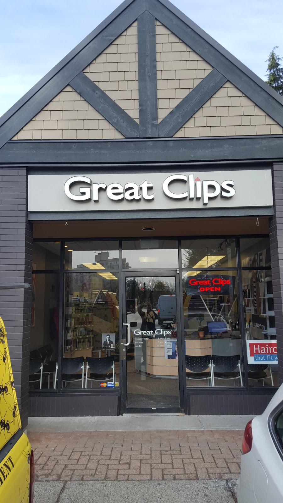 Great Clips | 1151 Mt Seymour Pkwy #117, North Vancouver, BC V7H 2Y4, Canada | Phone: (604) 988-0850