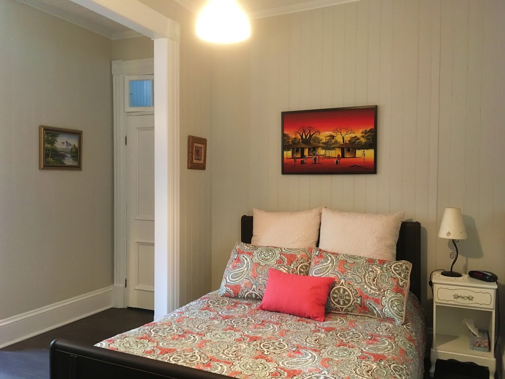 Gîte Au Vieux Presbytère | 525 Rue Principale, Saint-Léonard-de-Portneuf, QC G0A 4A0, Canada | Phone: (418) 609-2627