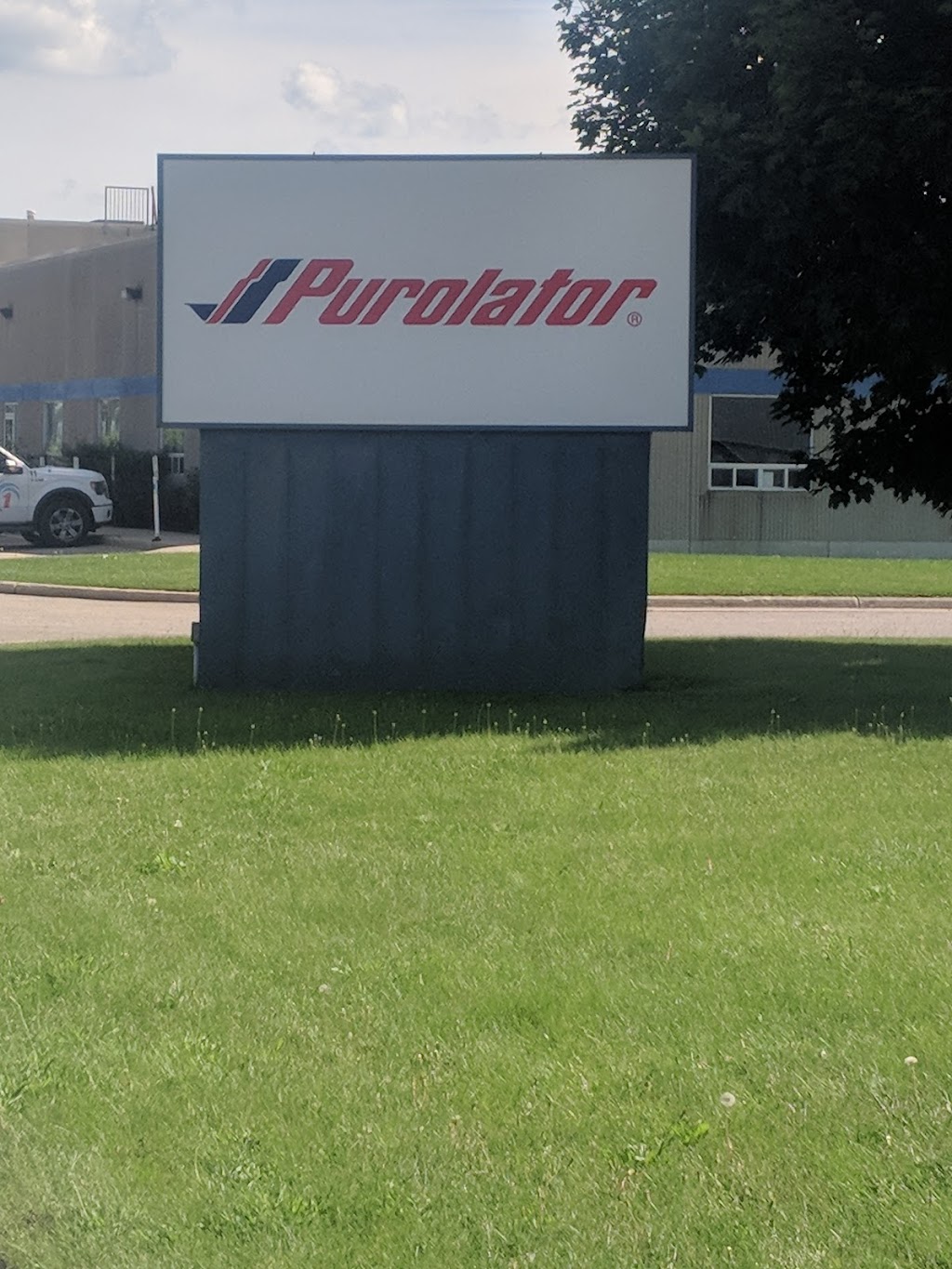 Purolator | 1 Cuddy Ct, London, ON N5V 4N4, Canada | Phone: (888) 744-7123