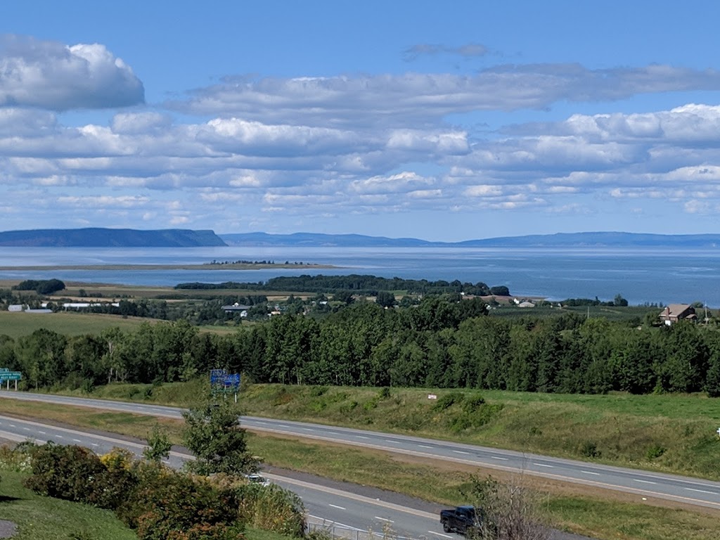 Veterans Memorial View Park | NS-101, Avonport, NS B0P 1B0, Canada