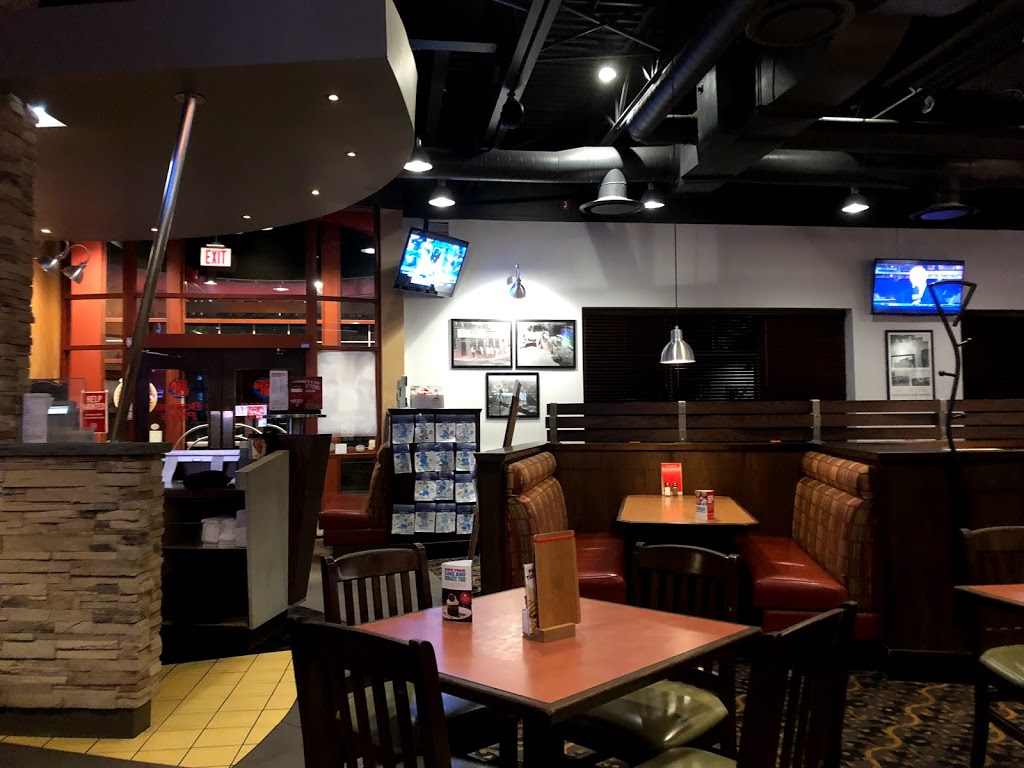 Boston Pizza | 10 Depot Dr, Bracebridge, ON P1L 0A1, Canada | Phone: (705) 646-1007