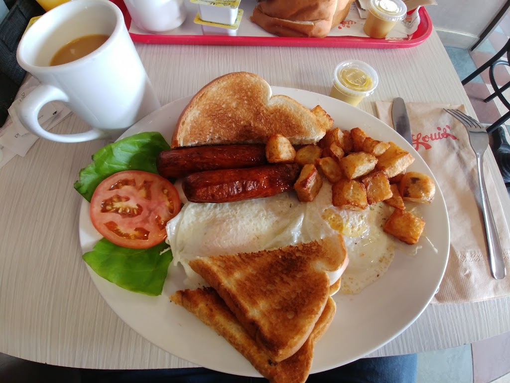 Louis Luncheonette | 1875 Rue King Ouest, Sherbrooke, QC J1J 2E3, Canada | Phone: (819) 564-8221