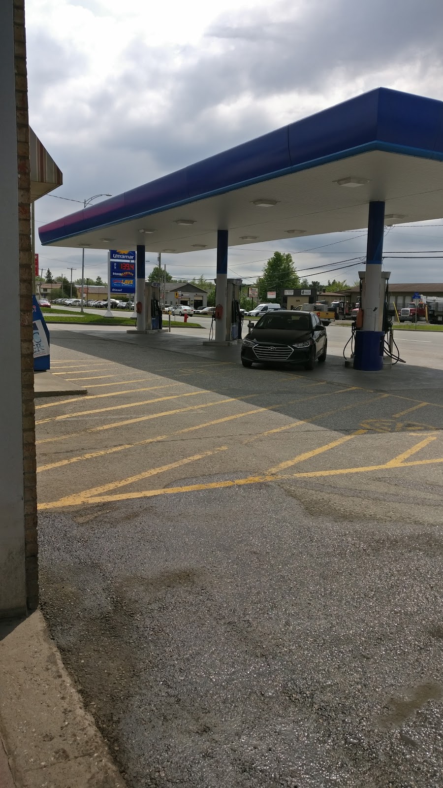 Ultramar | 3326 Rue King E, Sherbrooke, QC J1G 5J3, Canada | Phone: (819) 569-8037