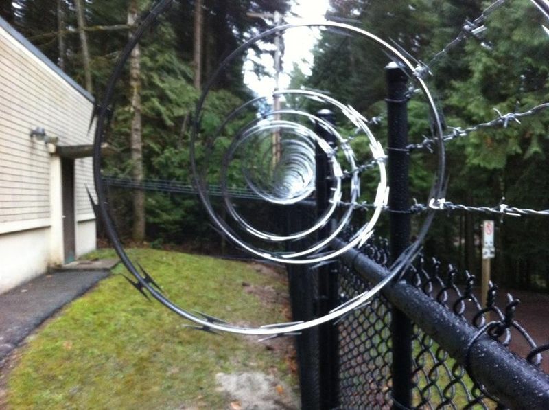 L.S Fencing & Metal Work Chilliwack | 5213 Demontigny Ct, Chilliwack, BC V2R 0B4, Canada | Phone: (604) 758-0014