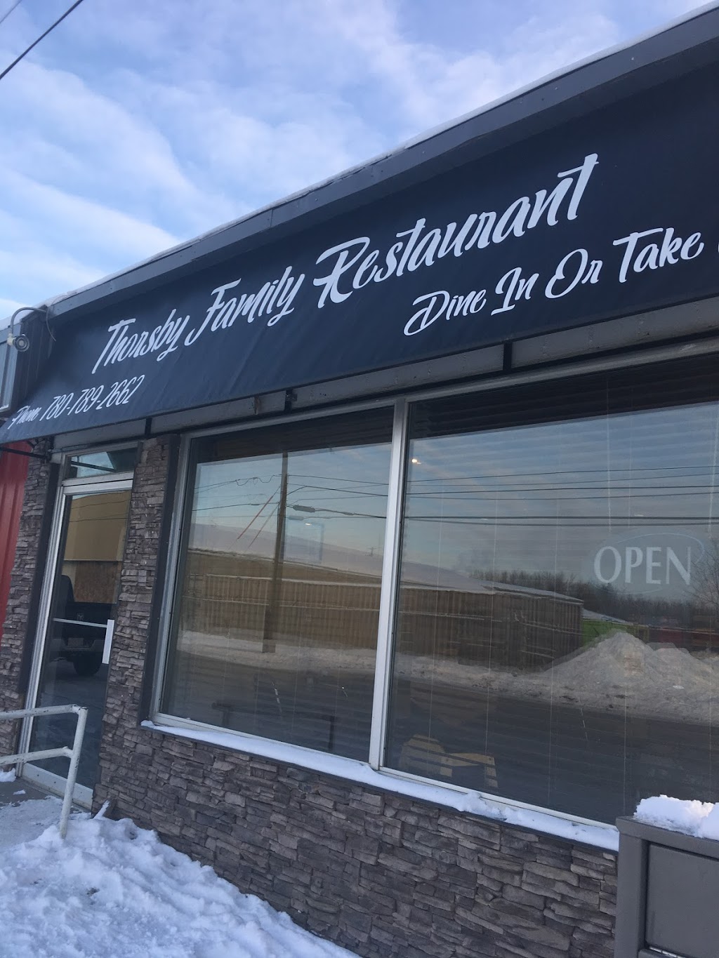 Thorsby Family Restaurant/ Jerry’s Sports Lounge | 4901 52nd St, Thorsby, AB T0C 2P0, Canada | Phone: (780) 789-2662