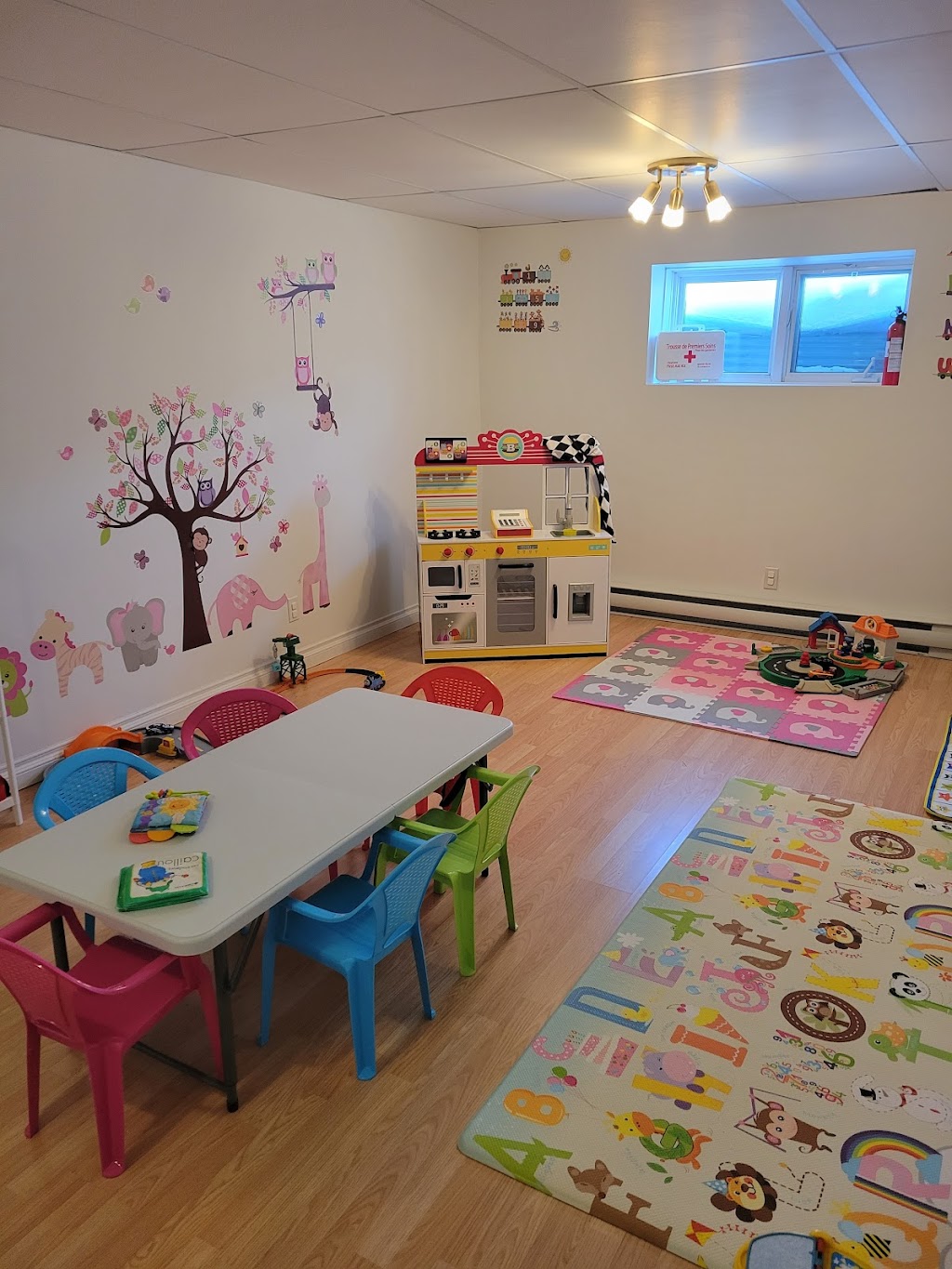 Nursery Les Petits Explorateurs | 7178 Rue du Hêtre, Terrebonne, QC J7M 1L3, Canada | Phone: (438) 270-6650