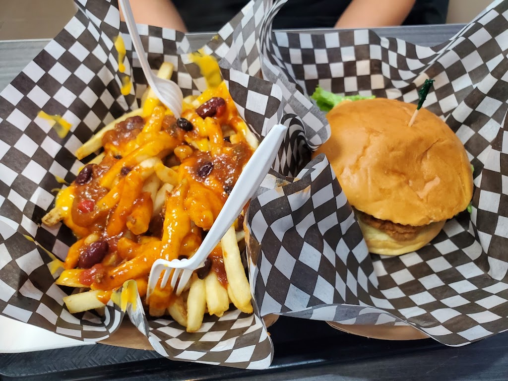 Boardwalk Fries Burgers Shakes - Abbotsford | 30770 Fraser Hwy, Abbotsford, BC V2T 5P5, Canada | Phone: (604) 744-4449