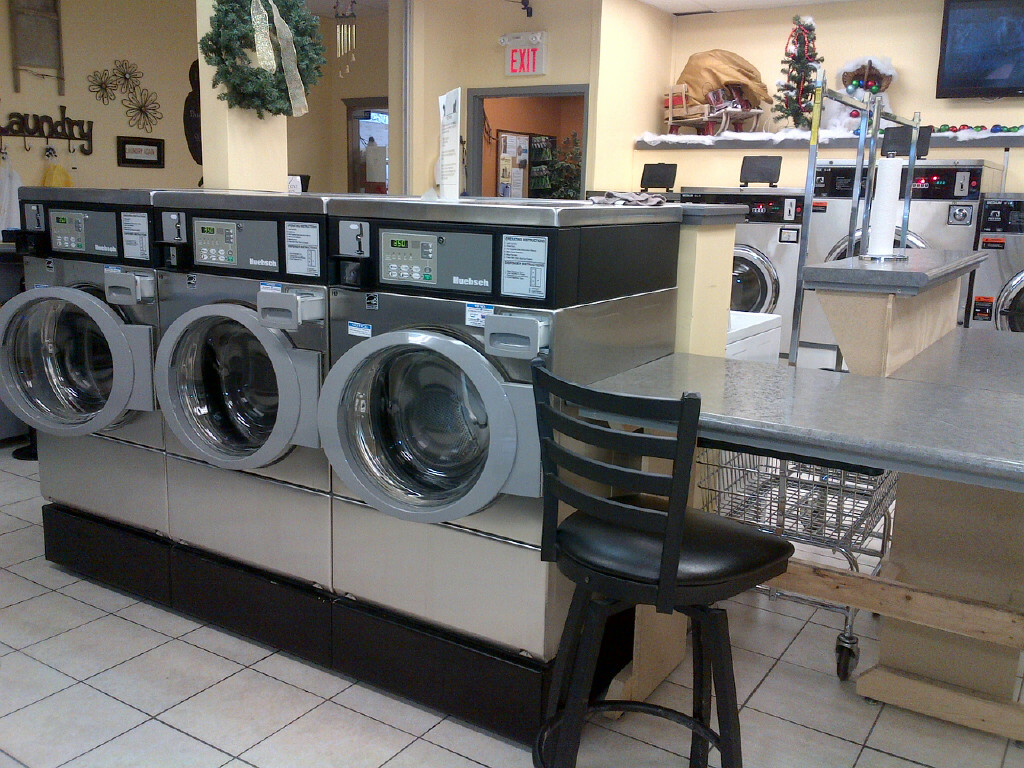 Scrubbles Laundry & More | 7-112 Oriole Pkwy W, Elmira, ON N3B 1C5, Canada | Phone: (519) 210-9274