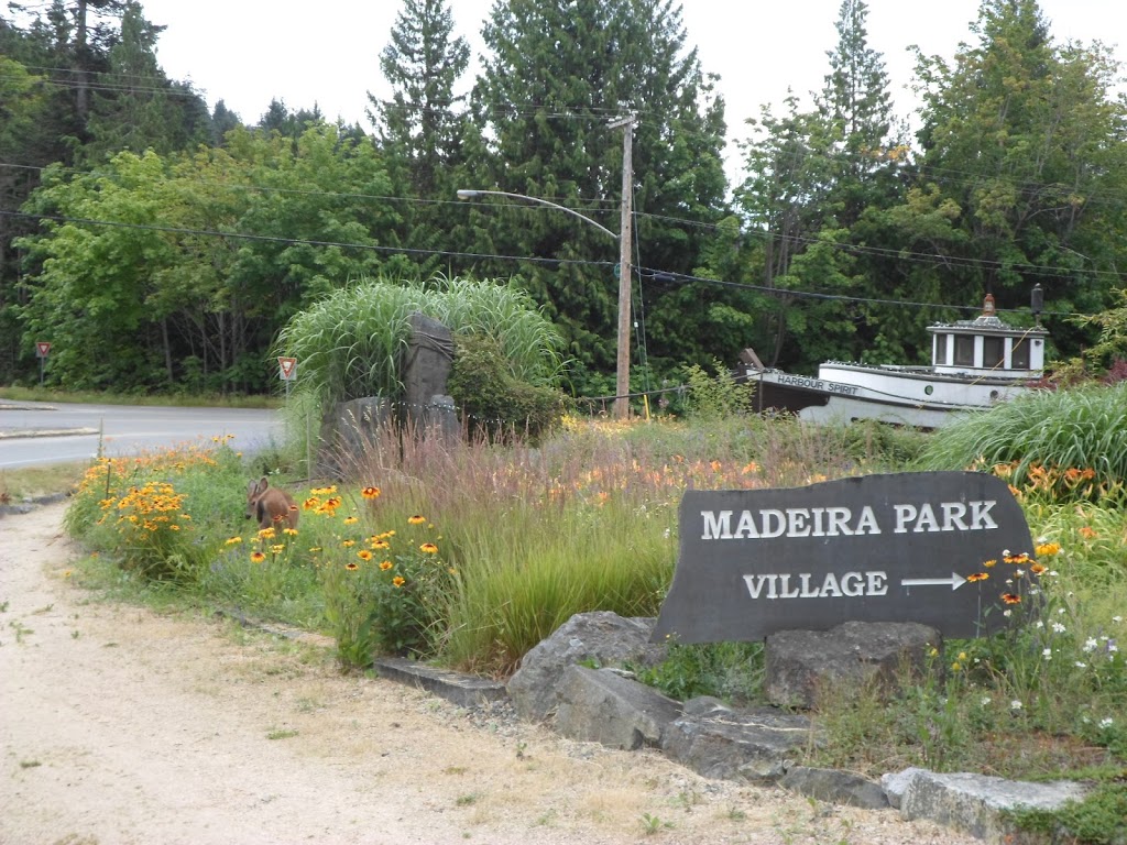 Pender Harbour Info Centre | 12911 Madeira Park Rd, Madeira Park, BC V0N 2H0, Canada | Phone: (604) 883-2561