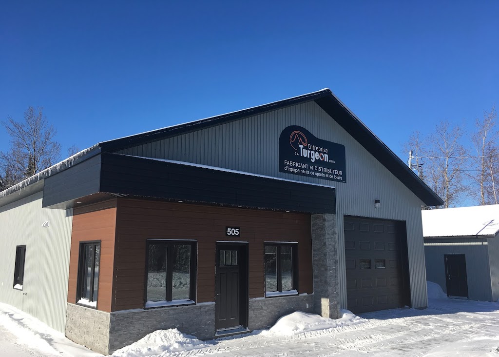 Petit-Village Park | 2900 Boulevard du Loiret, Québec, QC G1C 3X3, Canada | Phone: (418) 641-6045