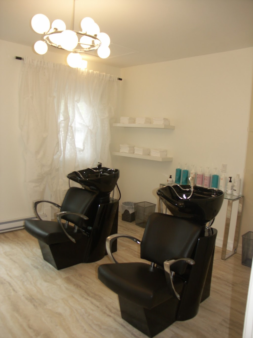 Coiffure Jazzy | 95 Rue des Pins, Magog, QC J1X 2H6, Canada | Phone: (819) 769-3064