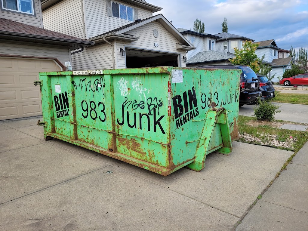 432 yuck garbage removal and bin rental | 11923 18 Ave SW, Edmonton, AB T6W 1W3, Canada | Phone: (780) 432-9825