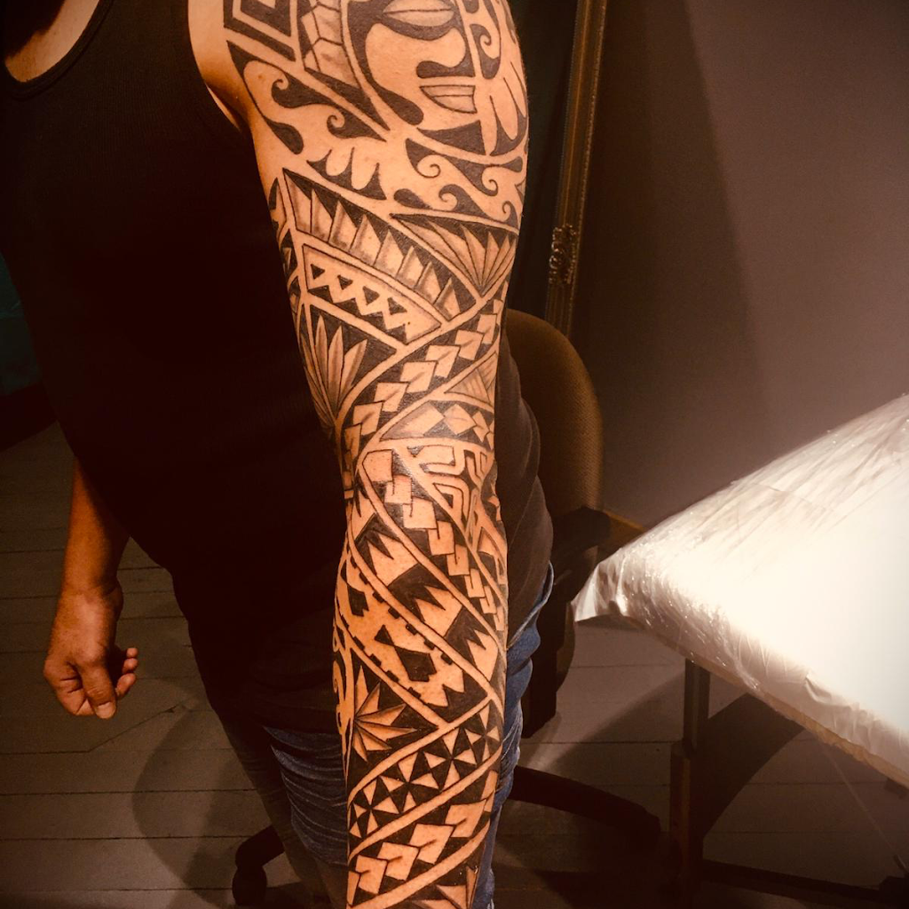 vahine Tattoo tatouage arts | 688 Chemin de Ste Anne des Lacs, Sainte-Anne-des-Lacs, QC J0R 1B0, Canada | Phone: (450) 858-1368