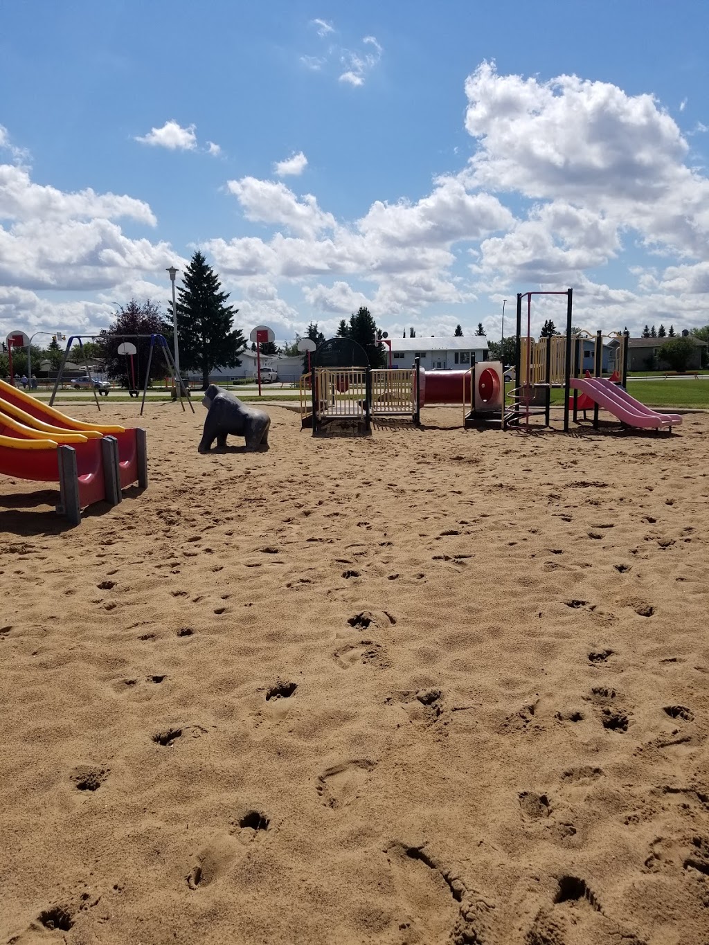 G. Edmund Kelly Park | 15005 79 St NW, Edmonton, AB T5C 1C2, Canada | Phone: (780) 442-5311