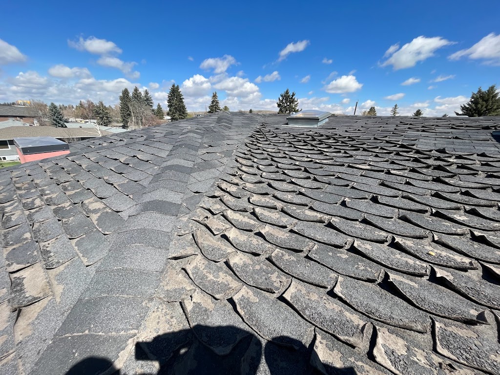 EZ Roof Repair | 3101 Tuscarora Manor NW, Calgary, AB T3L 2J9, Canada | Phone: (403) 404-7610