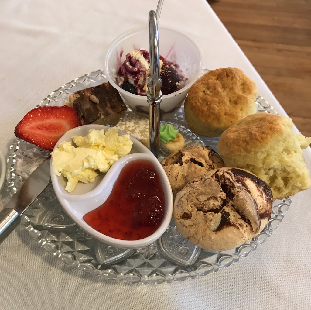 The Escarpment Tea Room | 104 Tremaine Rd, Milton, ON L9T 2W9, Canada | Phone: (905) 875-5898