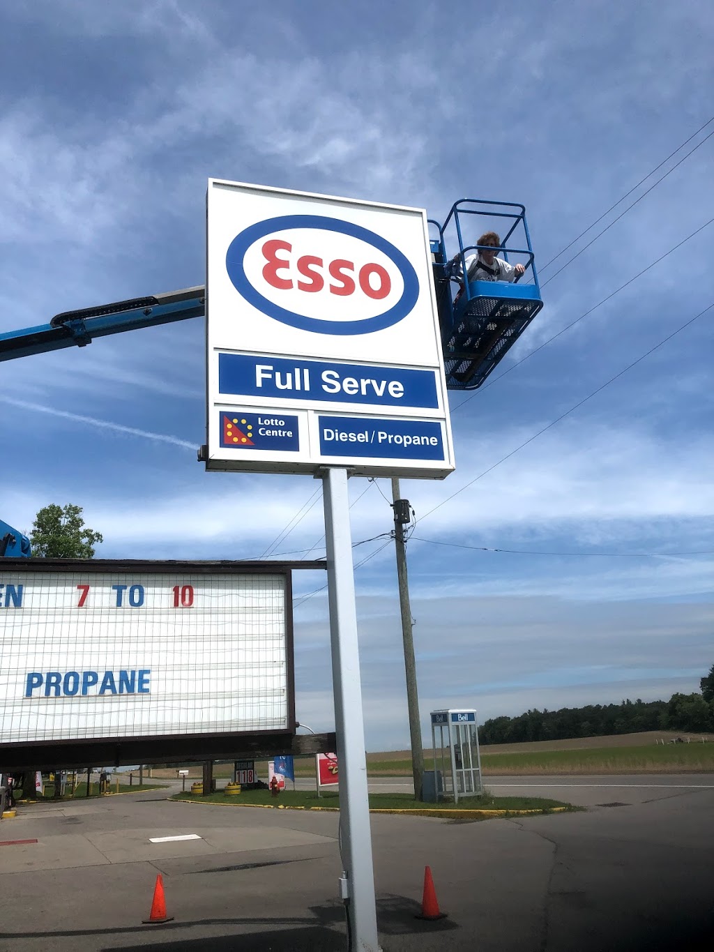 Esso Turkey Point | 789 Turkey Point Rd, St Williams, ON N0E 1P0, Canada | Phone: (519) 426-6856