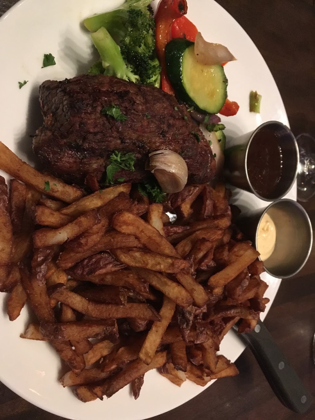 Rouge Boeuf Mirabel | 12300 Rue de Chaumont #100, Mirabel, QC J7J 0T8, Canada | Phone: (450) 951-9998