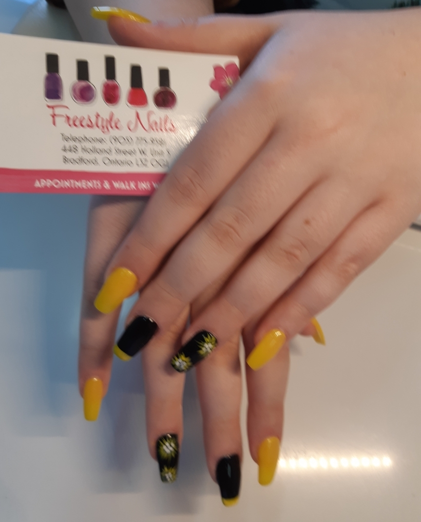 Freestyle Nails | 448 Holland St W, Bradford, ON L3Z 0G1, Canada | Phone: (905) 775-9581