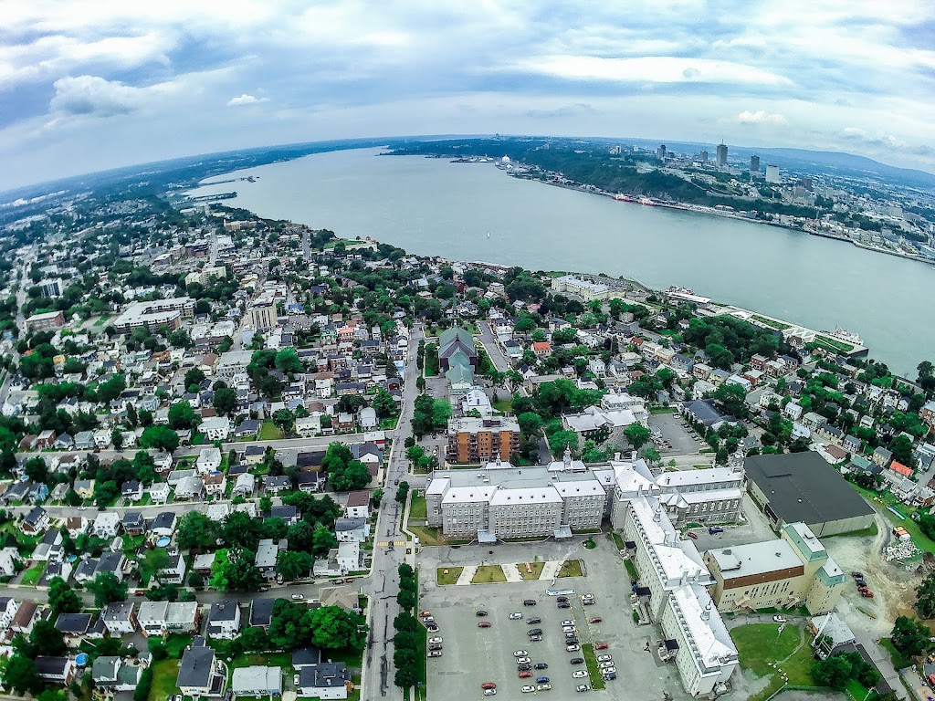 Collège de Lévis | 9 Rue Monseigneur-Gosselin, Lévis, QC G6V 5K1, Canada | Phone: (418) 833-1249