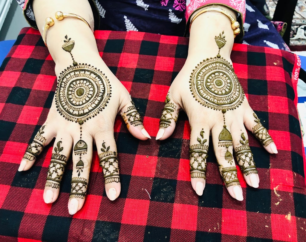 Pretty Heena Designs | 26 Coppermill Dr, Brampton, ON L7A 1N4, Canada | Phone: (647) 545-6584