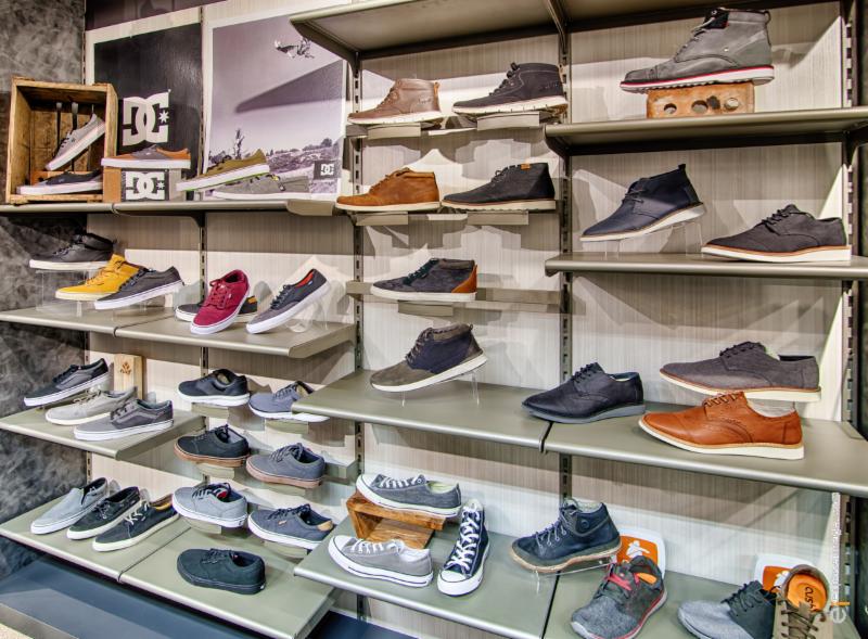 Chaussures Croteau Inc | 2265 Rue Notre Dame O, Victoriaville, QC G6T 2C7, Canada | Phone: (819) 758-8825