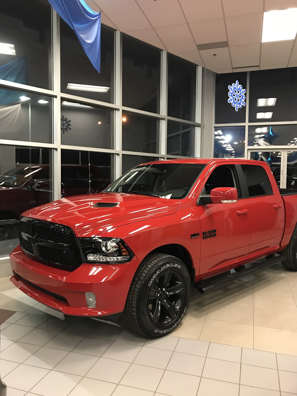 Dodge Chrysler Jeep Ram De Saint-Basile | 225 Boul Sir-Wilfrid-Laurier, Saint-Basile-le-Grand, QC J3N 1M2, Canada | Phone: (450) 653-0114