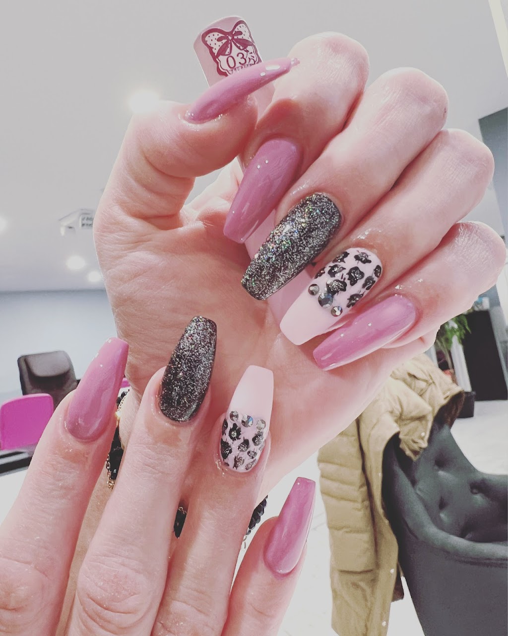 Top Beauty Nails | 9196 Yonge St, Richmond Hill, ON L4C 7A2, Canada | Phone: (905) 881-8488