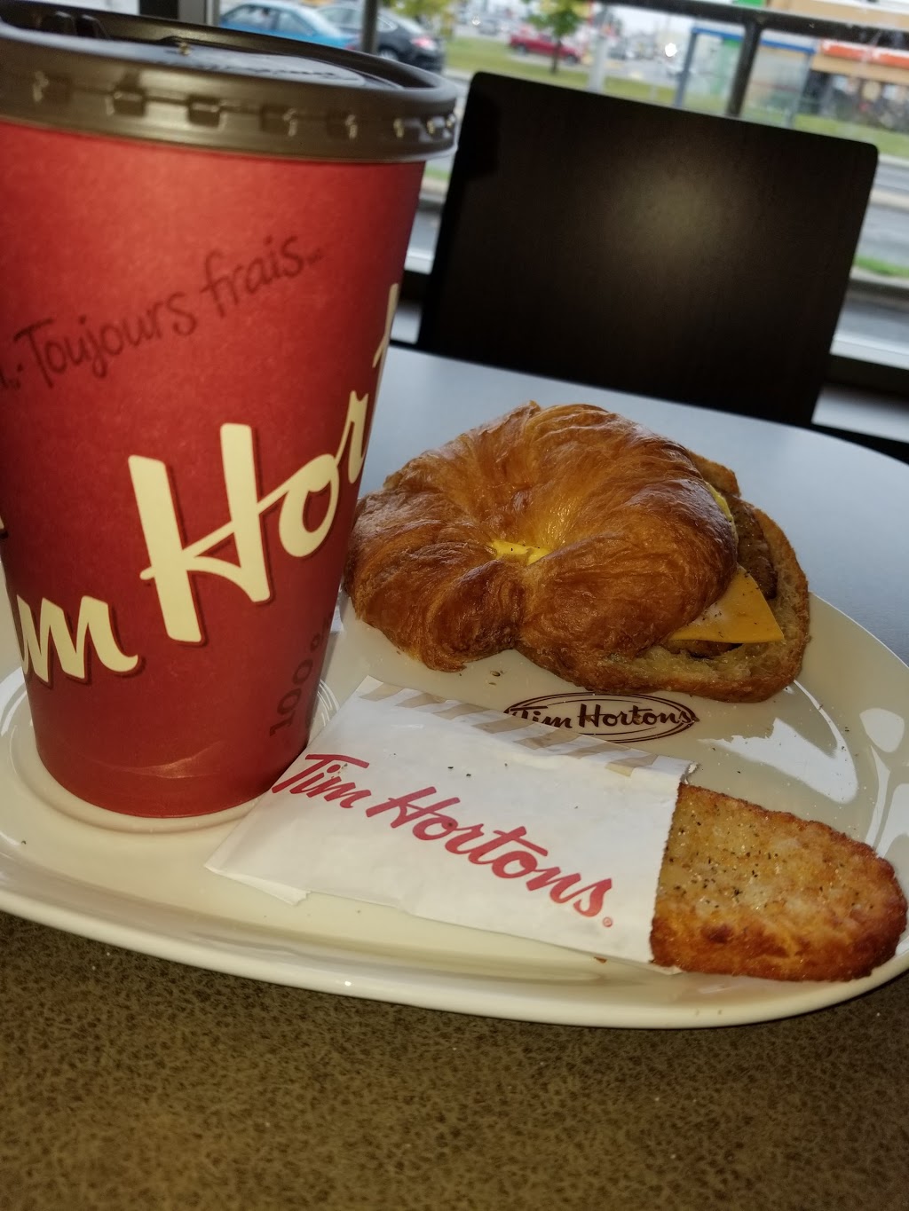 Tim Hortons | 2145 Boulevard Curé-Labelle, Laval, QC H7T 1R1, Canada | Phone: (450) 973-8008