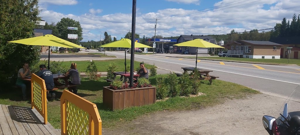 La Patate à Michou | 616 Bd Saint-François, Lac-des-Écorces, QC J0W 1H0, Canada | Phone: (819) 436-1727