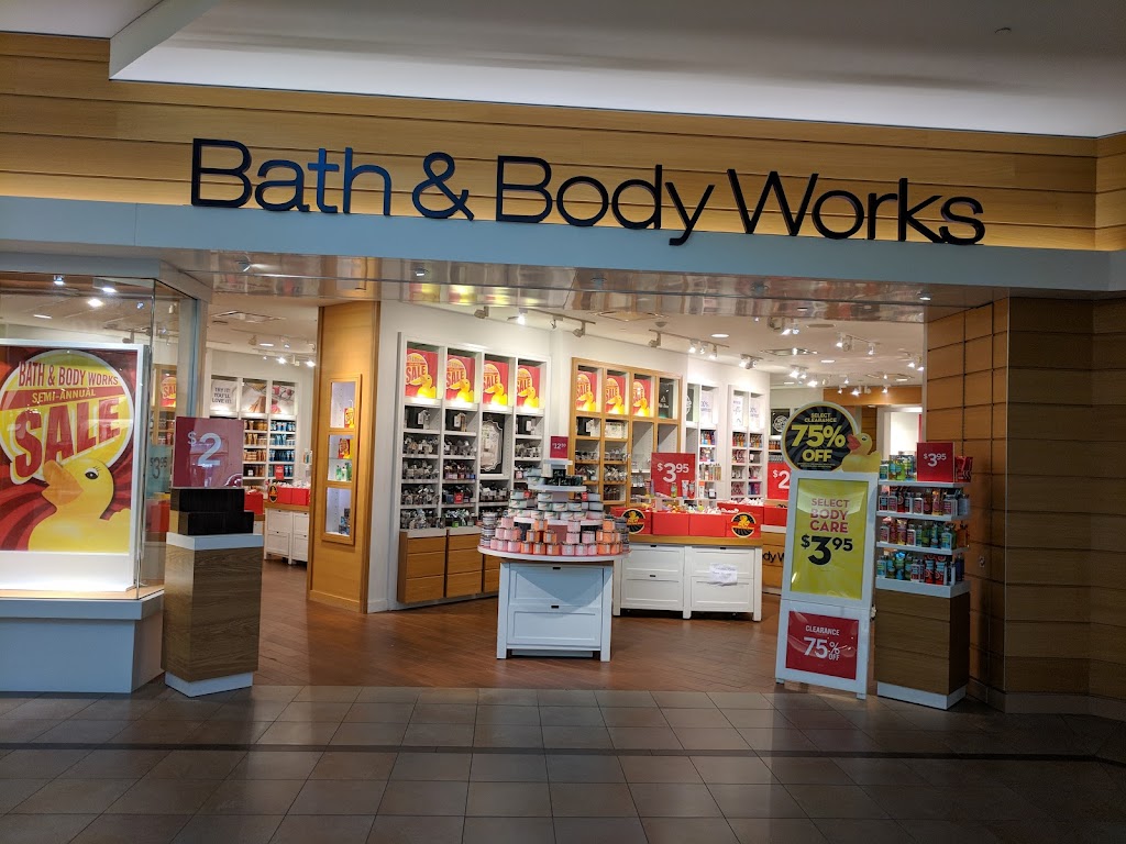 Bath & Body Works | 2960 Kingsway Dr, Kitchener, ON N2C 1X1, Canada | Phone: (519) 894-9102