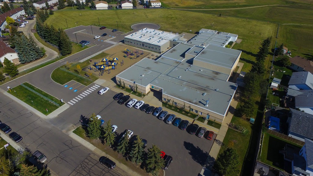 Notre Dame Elementary School | 9717 Morinville Dr, Morinville, AB T8R 1M1, Canada | Phone: (780) 939-4020