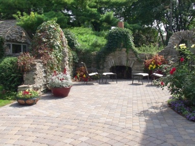 Lawn N Order Custom Landscapes | 2929 Sturgeon Rd Suite A, Winnipeg, MB R2Y 2L9, Canada | Phone: (204) 896-0591