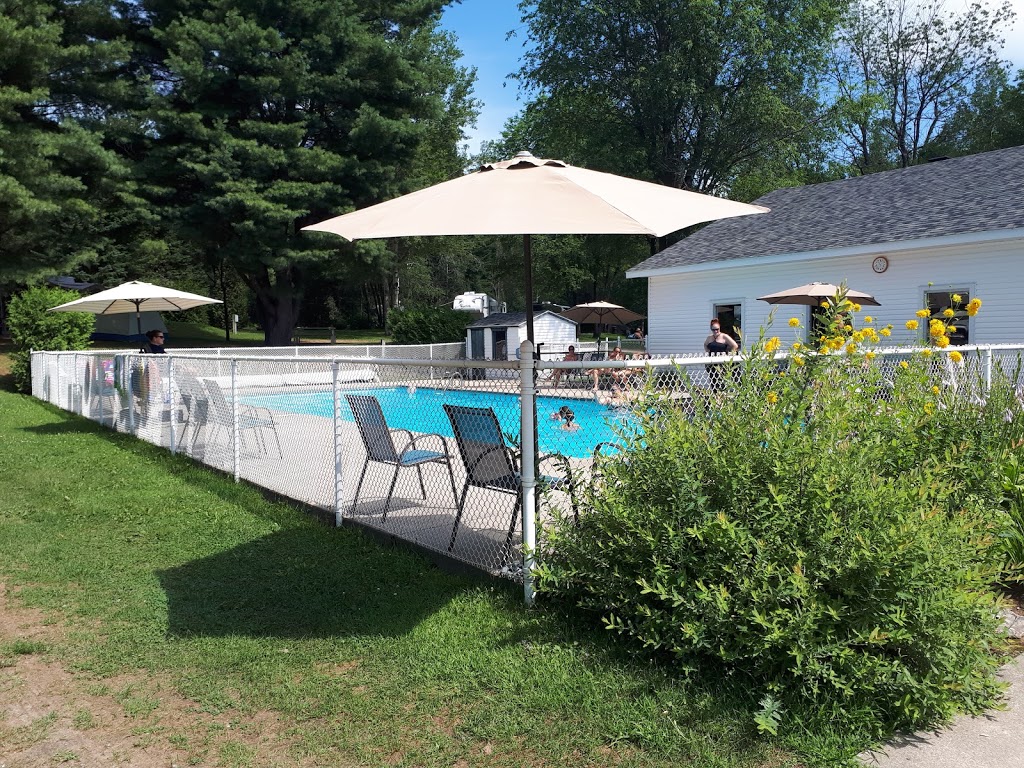 Camping Saint-André-Avellin | 20 Rue Duquette, Saint-André-Avellin, QC J0V 1W0, Canada | Phone: (819) 983-3777