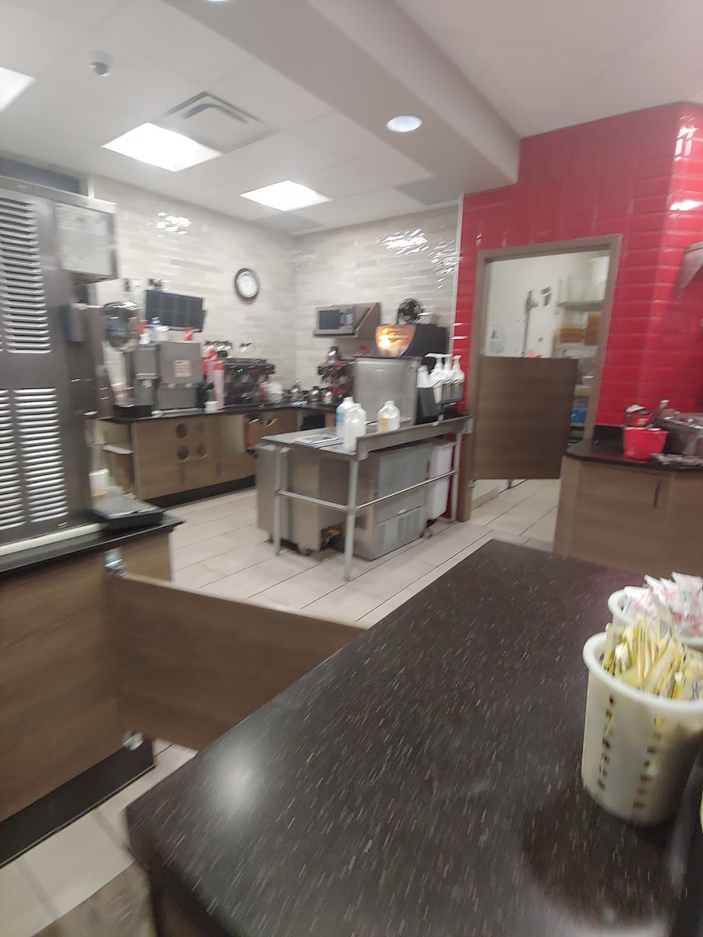 Tim Hortons | 8159 Lundys Ln, Niagara Falls, ON L2H 1H5, Canada | Phone: (905) 353-9639