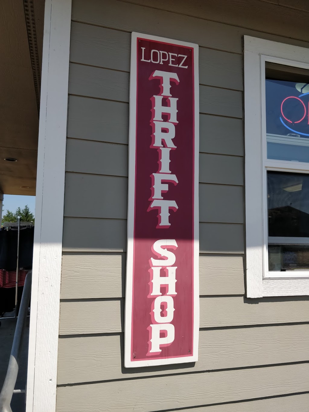 Lopez Thrift Shop | 60 Tower Dr, Lopez Island, WA 98261, USA