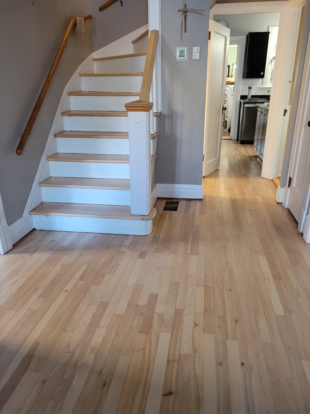 Planchers Xilo - Floor Sanding and Refinishing | 3016 Rue Marcel, Saint-Laurent, QC H4R 1B1, Canada | Phone: (514) 573-1092