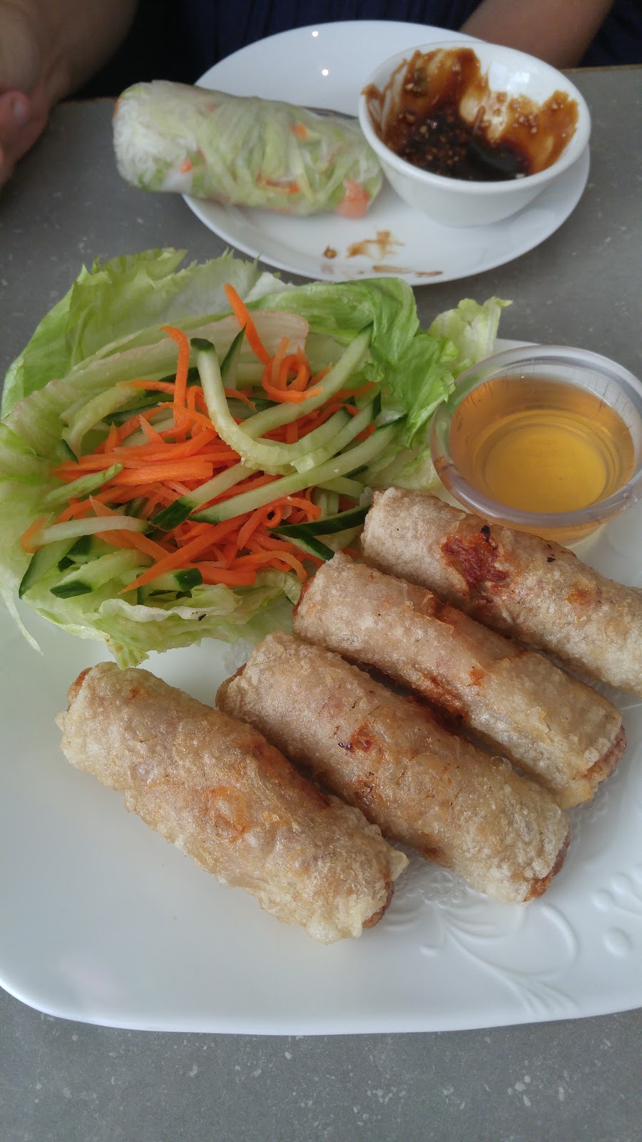 Hong Huong Restaurant | 14425 Miller Blvd NW, Edmonton, AB T5Y 0L4, Canada | Phone: (780) 476-3024