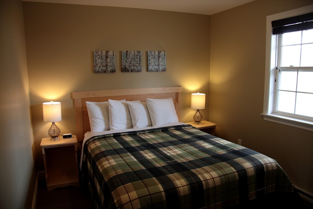 Carleton Inn and Cottages | 4101 NS-201, Bridgetown, NS B0S 1C0, Canada | Phone: (902) 665-4716