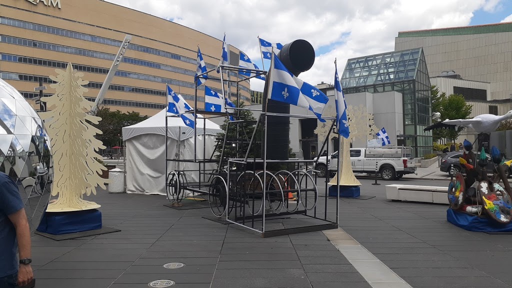 Fête nationale du Québec à Montréal - Grand spectacle et Défilé | 82 Rue Sherbrooke O 3e étage, Montréal, QC H2X 1X3, Canada | Phone: (514) 849-2560