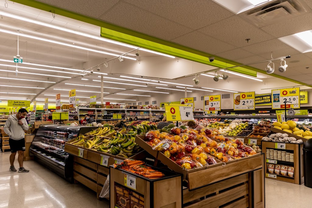 FreshCo Brentwood | 3636 Brentwood Rd NW, Calgary, AB T2L 1K8, Canada | Phone: (403) 289-1424