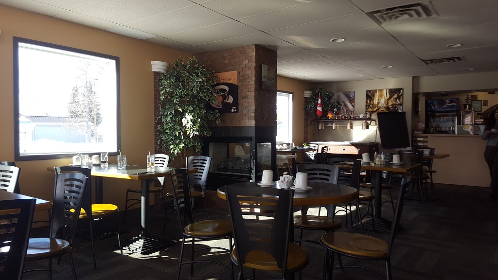 Salt N Pepper Western & Asian Cuisine and Lounge | 50 St, Breton, AB T0C 0P0, Canada | Phone: (780) 696-7777