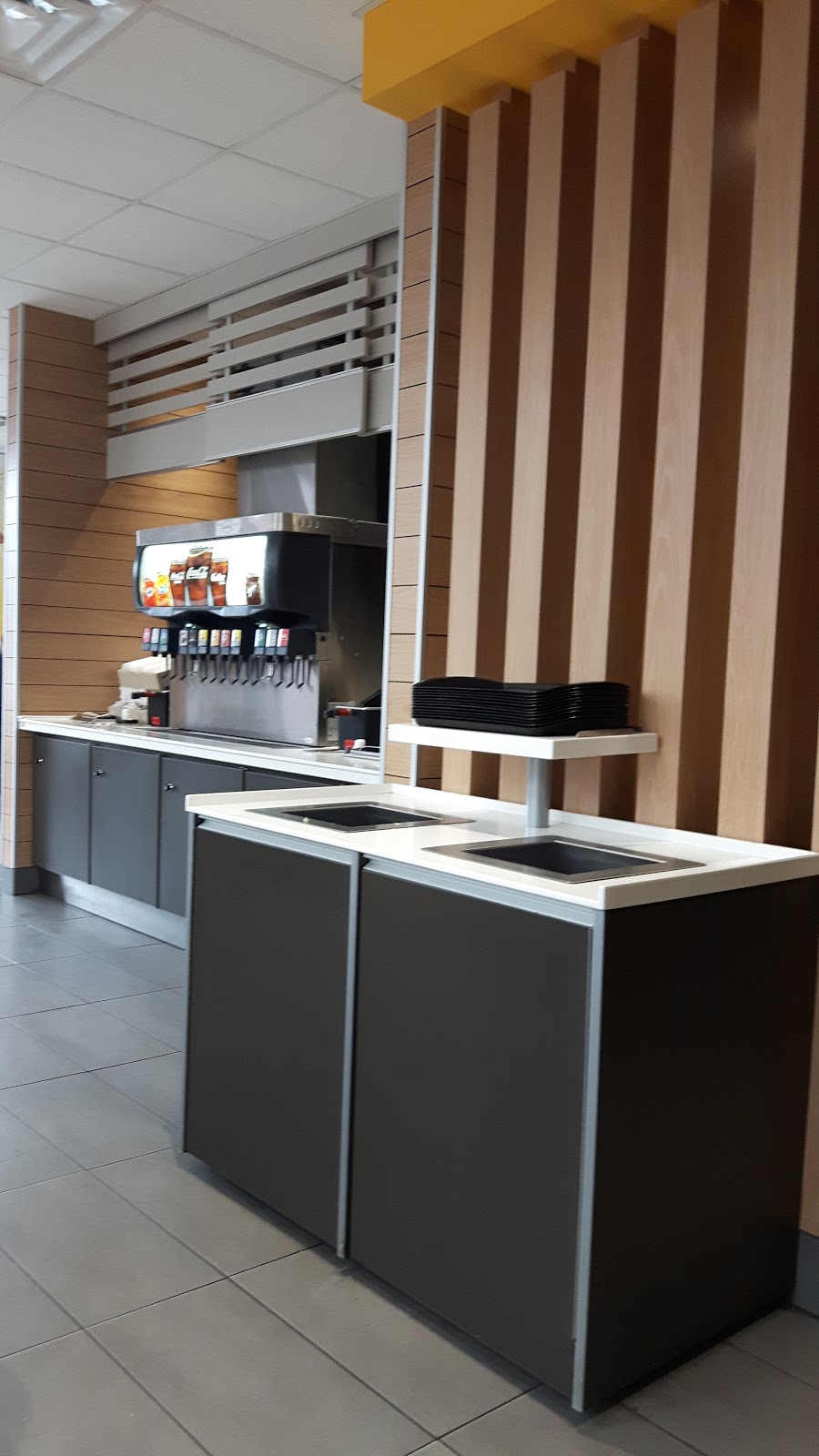 McDonalds | 1936 Boul Louis-Fréchette, Nicolet, QC J3T 1M4, Canada | Phone: (819) 293-8237