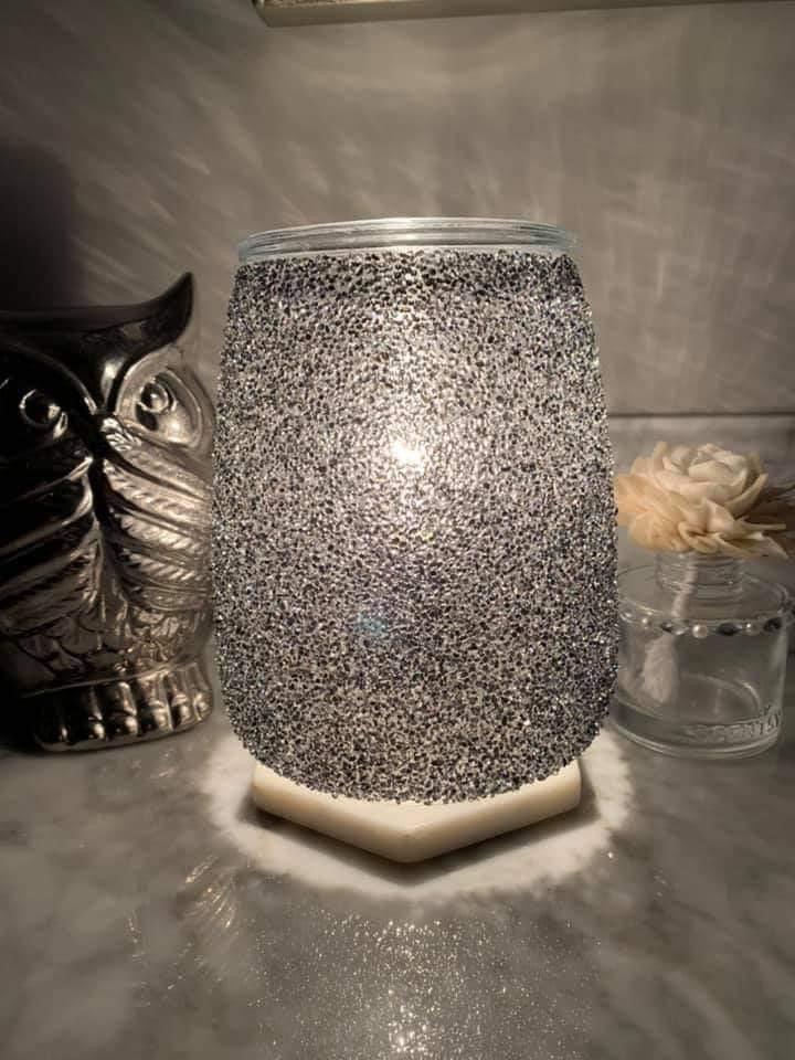 Siobhan Snodgrass-Independent Scentsy Consultant | Dunsdon St, Brantford, ON N3R 6T3, Canada | Phone: (519) 802-7339