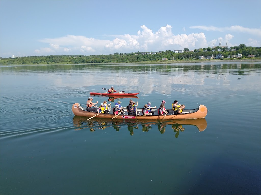 Co-Op de Kayak de mer des Iles | Kiosque mobile blanc au bout du quai éperon mobile blanc, Trois-Pistoles, QC G0L 4K0, Canada | Phone: (418) 851-4637