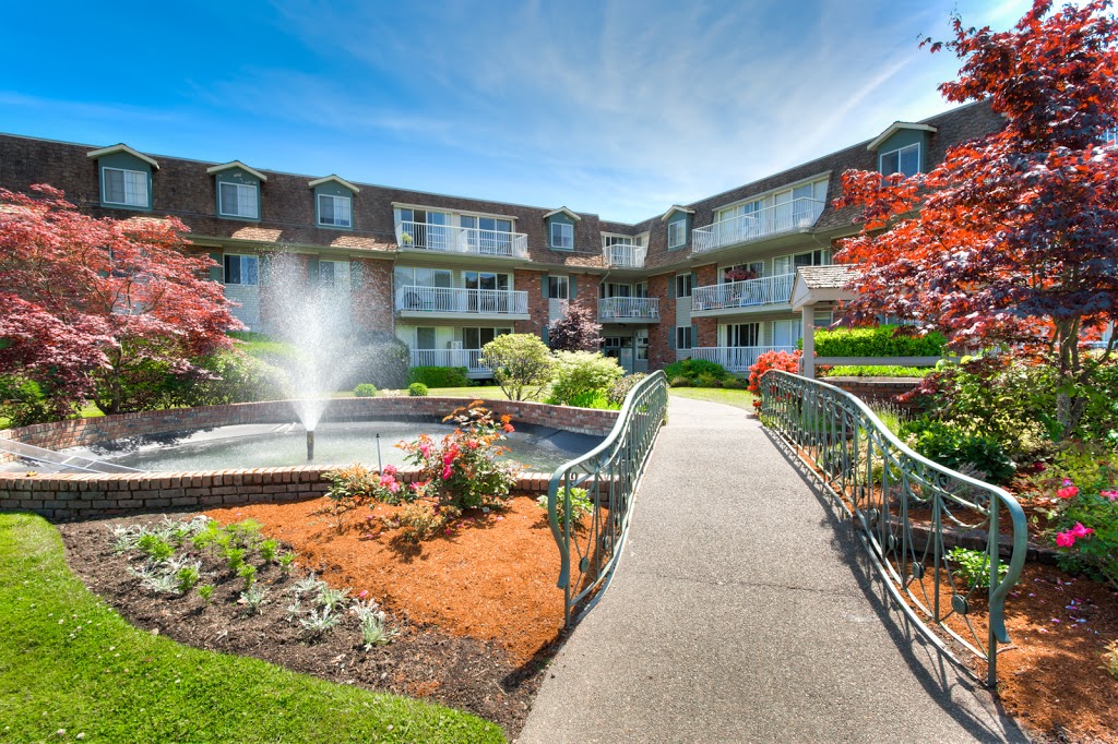 Fraser Tolmie Apartments | 1701 Cedar Hill Cross Rd, Victoria, BC V8P 2P9, Canada | Phone: (250) 477-6323