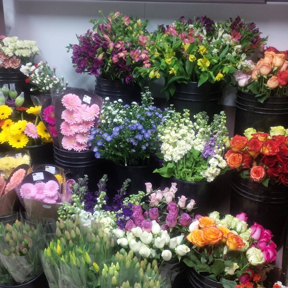 Toronto Florist Shop The Inc | 75 Glen Cameron Rd #4, Thornhill, ON L3T 1N8, Canada | Phone: (905) 764-6332