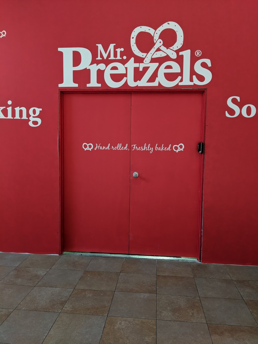 Mr. Pretzels | 2960 Kingsway Dr, Kitchener, ON N2C 1X1, Canada | Phone: (519) 894-0352